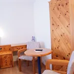 Schiffahrt 3*