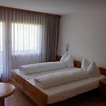 Schiffahrt Hotel