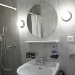 Schiffahrt Hotel