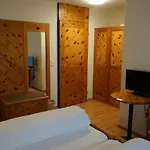 Schiffahrt Hotel 3*