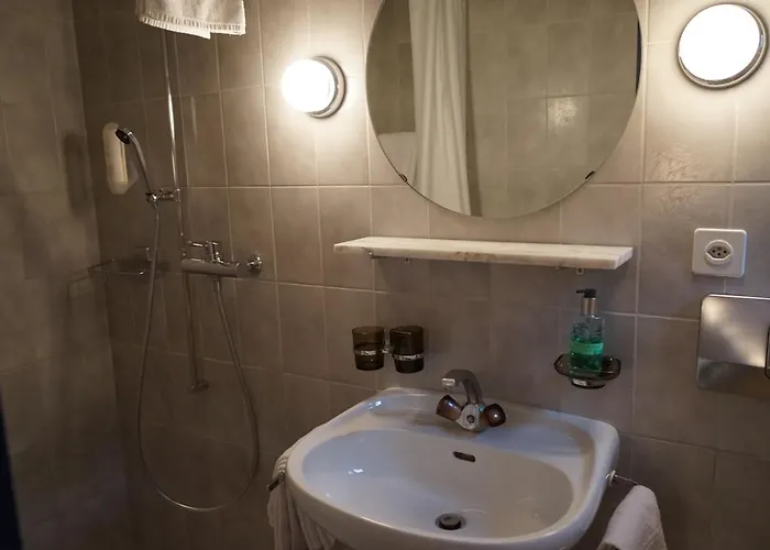 Schiffahrt Hotel Mols